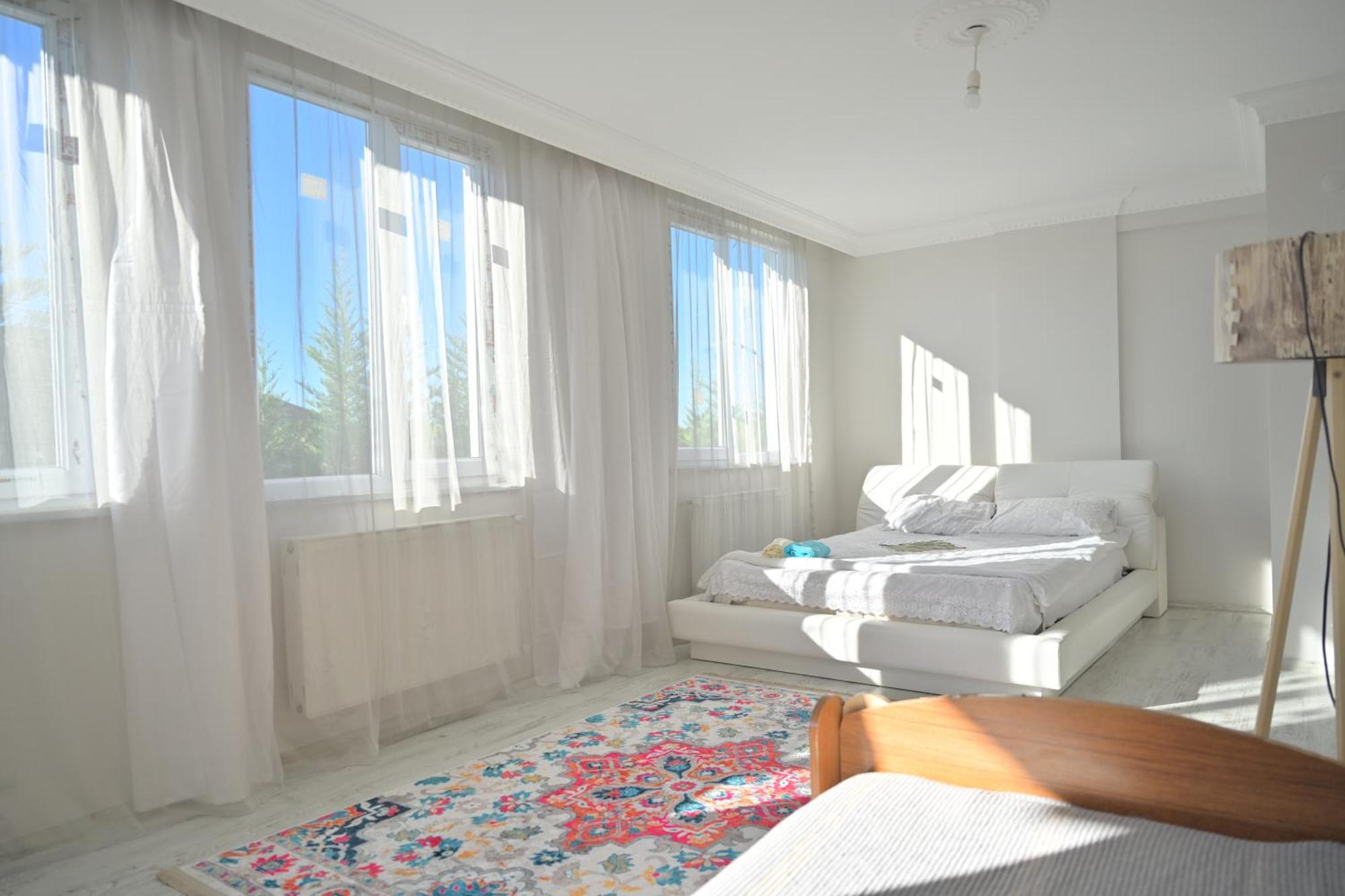 Ahmet Teacher Hotel,6 Minutes From The Airport Arnavutkoy Eksteriør billede